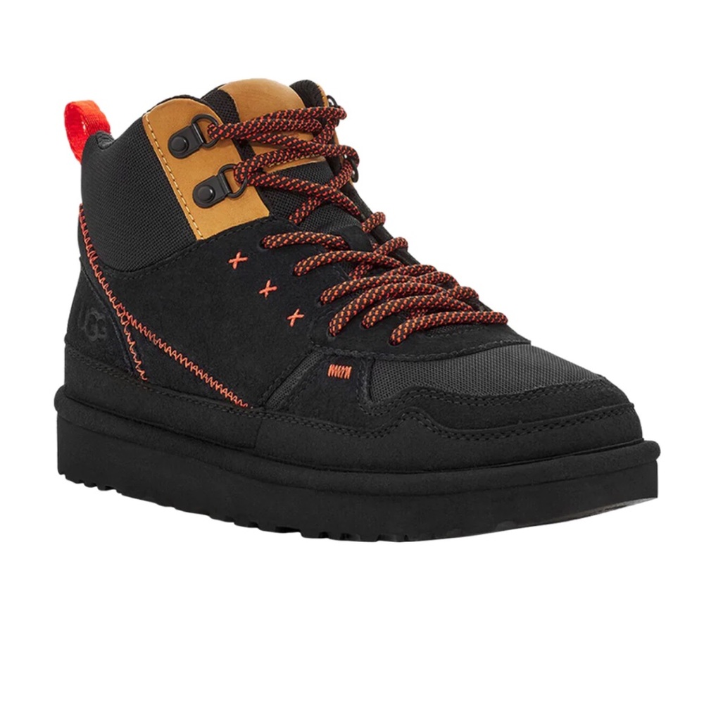 NWOT UGG Black Highland Suede Hi Heritage Lace-Up Sneakers